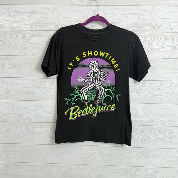 Tops - No Label women’s Black “Beetlejuice” Short Sleeve Tee Shirt. Size M